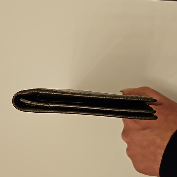 Celine Ultra Thin Pebbles Leather Wallet in Dark Green, Clean EUC - Picture 10 of 13